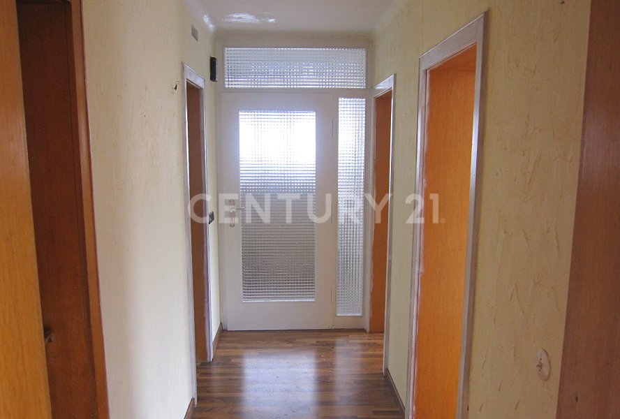 Wohnung 1.OG Flur