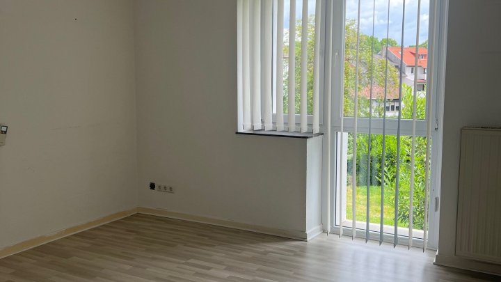 1-Familienhaus mit Gewerbeeinheit in begehrter Ortslage von Wadgassen zu verkaufen