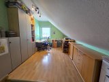Kleines Büro oder Gästezimmer im Obergeschoss