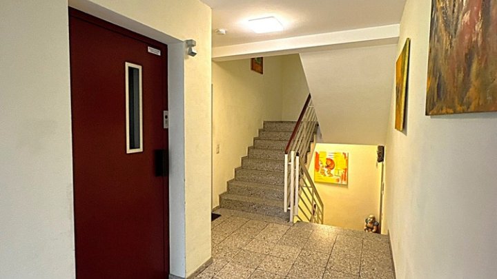 Modern renovierte 4-ZKB mit Balkon + Garage in bevorzugter Höhenlage