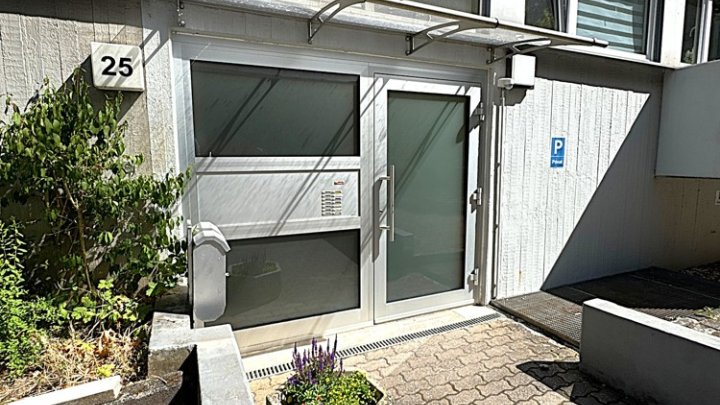 Modern renovierte 4-ZKB mit Balkon + Garage in bevorzugter Höhenlage