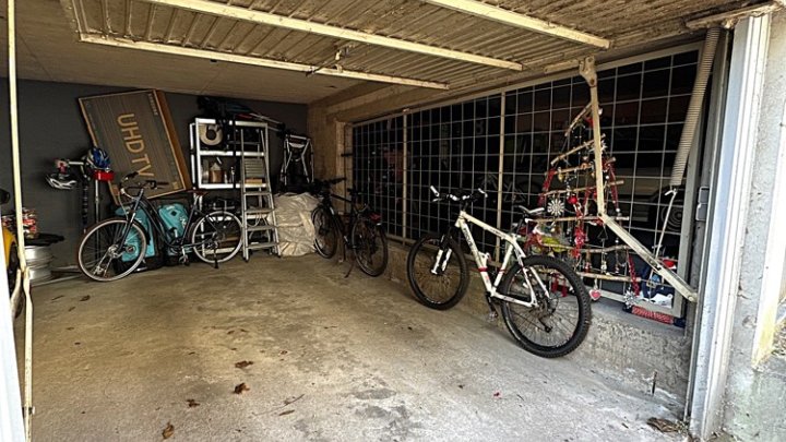 Modern renovierte 4-ZKB mit Balkon + Garage in bevorzugter Höhenlage