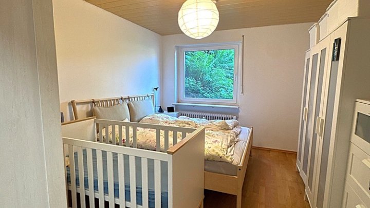 Modern renovierte 4-ZKB mit Balkon + Garage in bevorzugter Höhenlage