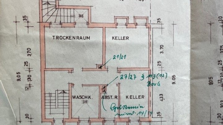 Zweifamilienhaus mit Garten und Garage in guter Lage von Sulzbach