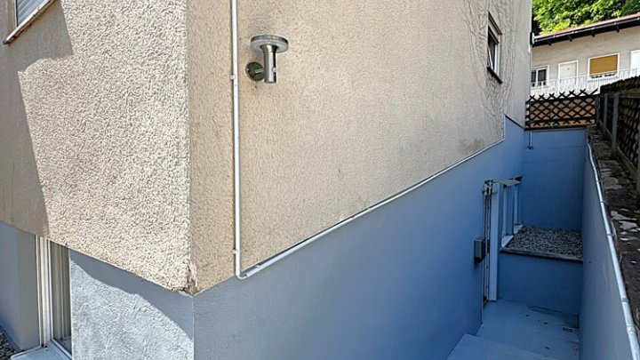 Kernsanierte 4-ZKB Wohnung nahe St. Arnualer Markt. Einbauküche + eigener Eingang