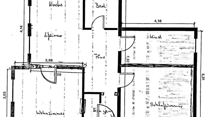 Kernsanierte 4-ZKB Wohnung nahe St. Arnualer Markt. Einbauküche + eigener Eingang