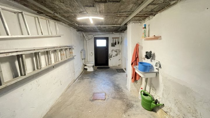 Einfamilienhaus mit schönem Garten – ruhig gelegen mit Stellplatz