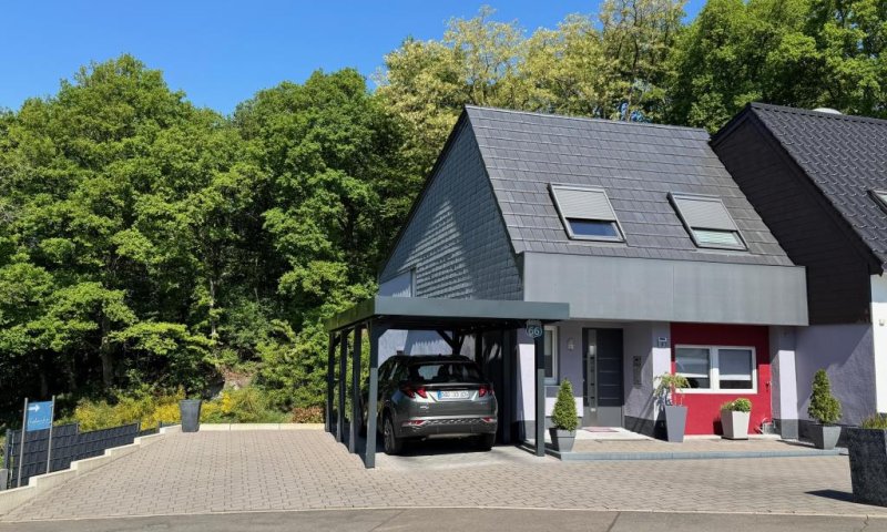 Schicke Doppelhaushälfte in Waldrandlage von Homburg-Uni-Nähe