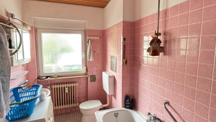 2-ZKB Eigentumswohnung mit Balkon + Garage im Weinbergweg