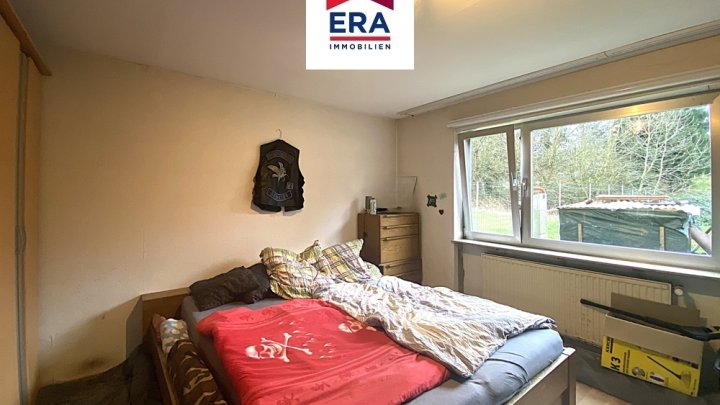EINFAMILIENHAUS, FREISTEHEND IN GROSSROSSELN/NASSWEILER