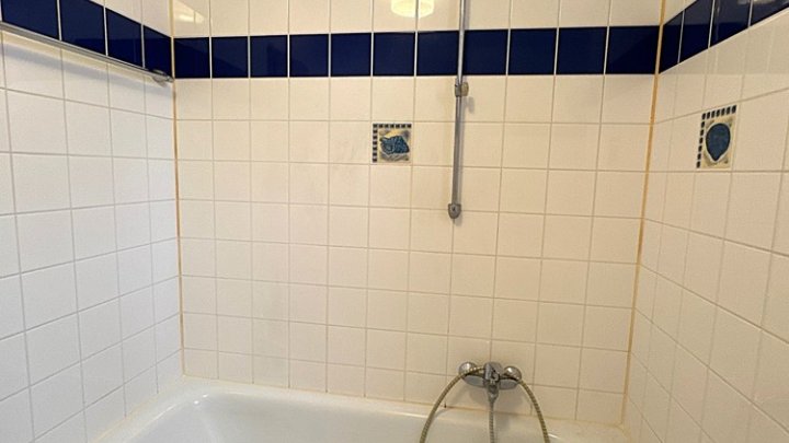 Helle 3-ZKB Maisonette-Wohnung mit Dachterrasse + Stellplatz