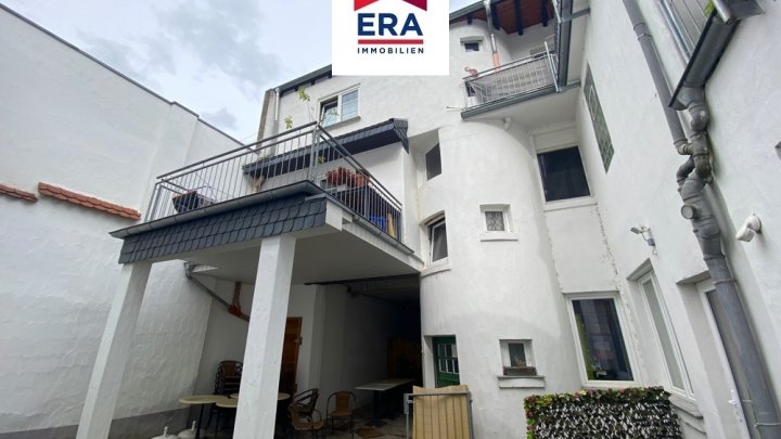 MEHRFAMILIENHAUS MIT GEWERBEFLÄCHE, RENDITEOBJEKT IN GROSSROSSELN !!