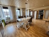 großes Esszimmer 