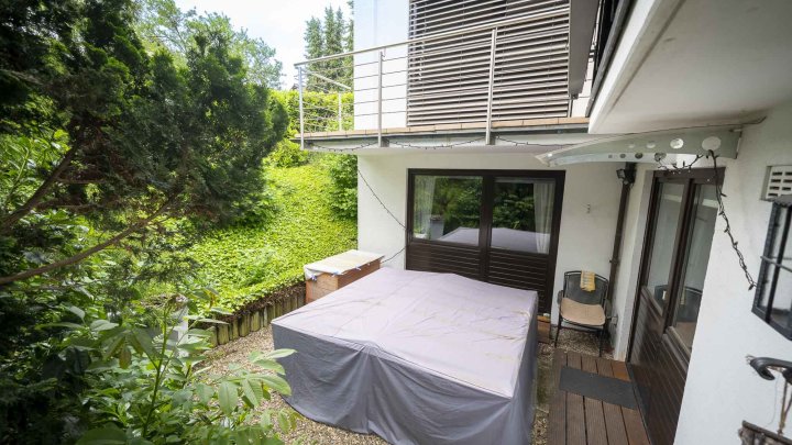 Ein Architekten-Wunder in Bestlage – Exklusive Villa mit Parkgarten und Wellness-Oase