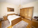 Schlafzimmer im OG mit Balkon