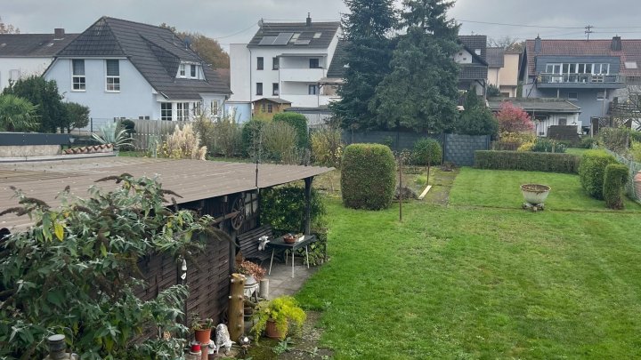 Großzügiges 1-2 Familienhaus in einer ruhigen Wohngegend von Saarwellingen zu verkaufen