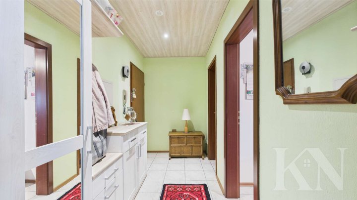 Gemütliche Dachgeschosswohnung mit Fußbodenheizung – Ideal für Eigennutzer & Investoren