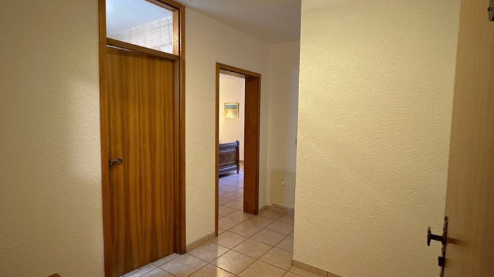 Renditepaket - 12 möblierte Eigentumswohungen bzw. 24 Zimmer in gepflegtem Mehrfamilienhaus