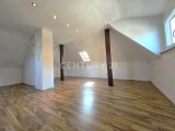 Großes ausgebautes Zimmer im DG mit vielen Möglichkeiten