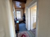 Flur der Wohnung im 1. OG mit charmantem Altbau Flair
