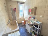 Badezimmer der Wohnung im 1. OG