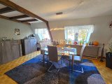 Attraktives Esszimmer mit viel Platz