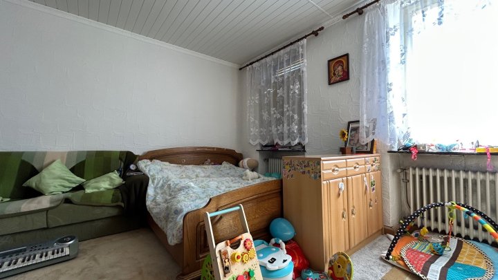 Perfektes Zuhause für Familien mit viel Platz und individuellen Möglichkeiten. Oder Renditeobjekt