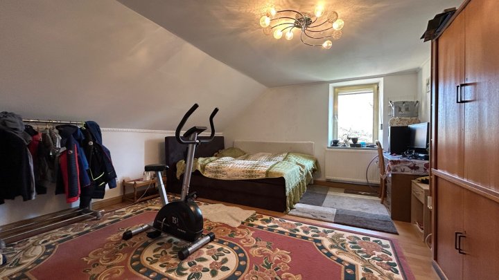 Perfektes Zuhause für Familien mit viel Platz und individuellen Möglichkeiten. Oder Renditeobjekt