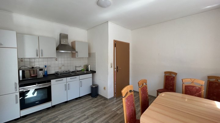 Perfektes Zuhause für Familien mit viel Platz und individuellen Möglichkeiten. Oder Renditeobjekt