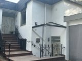 Tür zur Einliegerwohnung
