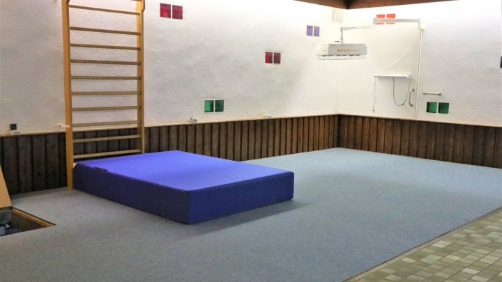 Hochwertig sanierter Luxus-Bungalow mit Einliegerwohnung, Photovoltaik und Großzügigem Grundstück