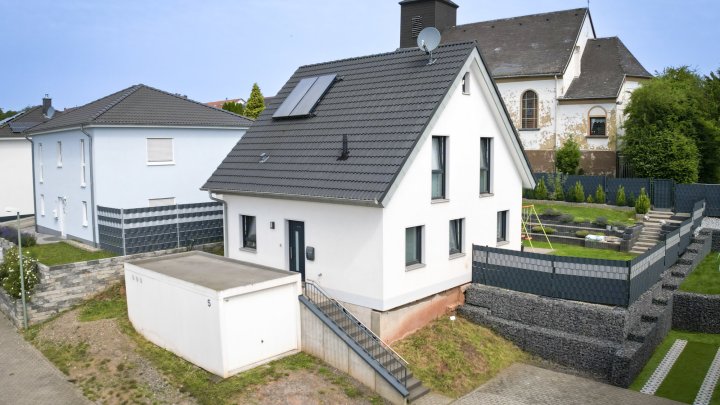 Ihr hochwertiges neues Zuhause in ruhiger Sackgasse