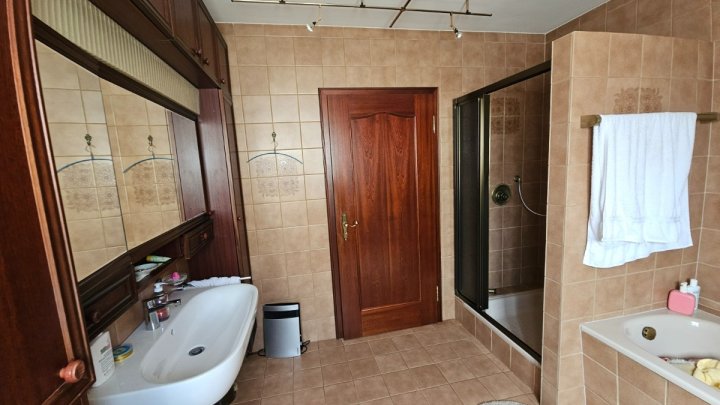 Elegantes Einfamilienhaus in Saarbrücken- Klarenthal zu verkaufen.