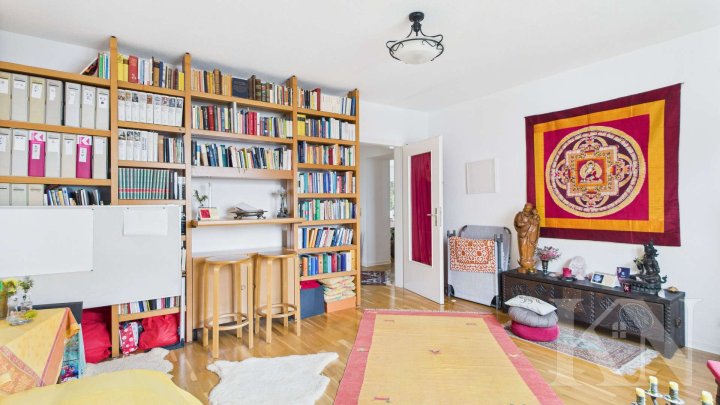 Zwei,- bis Dreifamilienhaus in Top-Lage