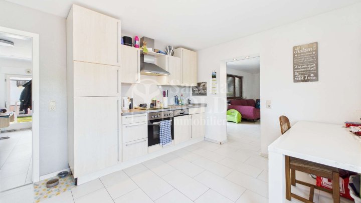 Freistehendes Zweifamilienhaus - teilweise saniert - mit Garten in guter Lage von St. Ingbert