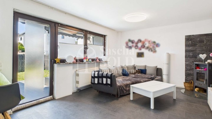 Freistehendes Zweifamilienhaus - teilweise saniert - mit Garten in guter Lage von St. Ingbert