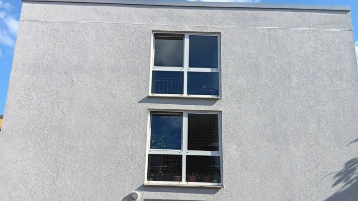 Gepflegte vermietete 2 ZKB Wohnung mit Stellplatz als Anlageobjekt zu verkaufen