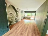 Esszimmer mit riesigem Fenster und Zugang zur 10m² Terrasse
