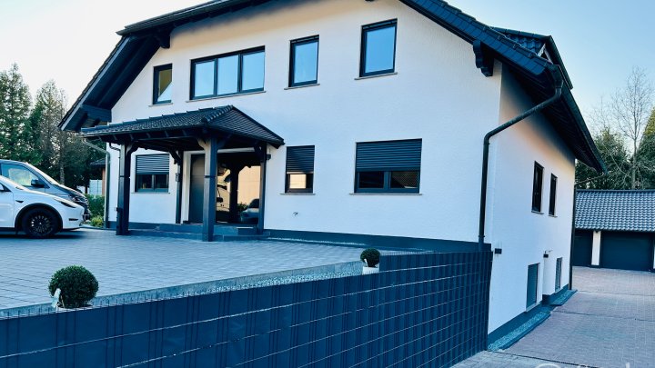 Hochwertige 4-Zimmer-Wohnung mit Loggia & Stellplatz in beliebter Lage von Kirkel-Neuhäusel