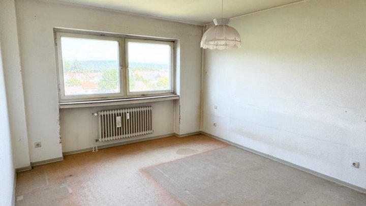 Barrierefrei mit Renovierungsbedarf  4 ZKB-ETW mit Balk.+ Stellpl. in IGB-Süd!