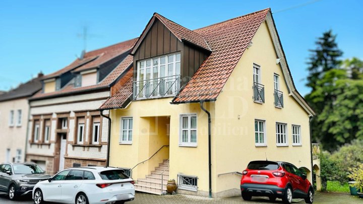 Kleines Haus statt Wohnung - mit Garten, Balkon, Terrasse und Stellplatz für Singles / Paare