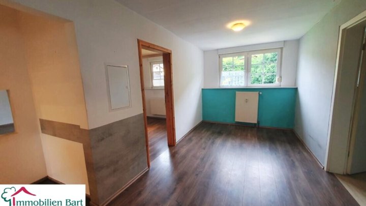 TIERFREUNDE, AUFGEPASST: GEPFLEGTES 219 M² WOHNHAUS AUF 26 AR