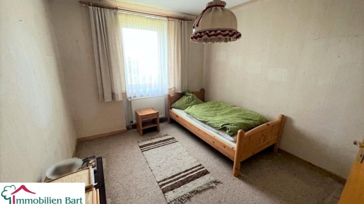 BAUGRUNDSTÜCK + 3 WOHNUNGEN MIT GARTEN UND GARAGEN IN PERL-NENNIG!