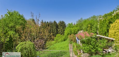 Garten mit Gartenhaus