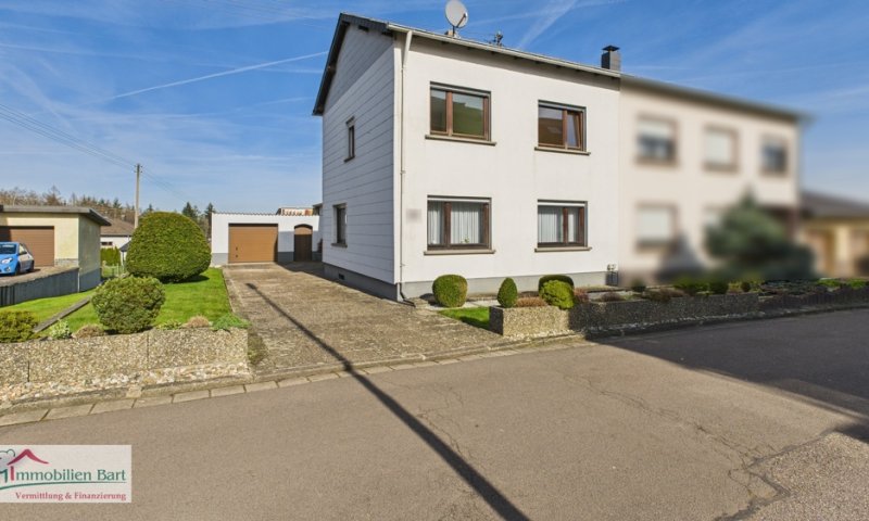 GEPFLEGTES WOHNHAUS, GARTEN UND GARAGE IN GRENZNÄHE LUXEMBURG!