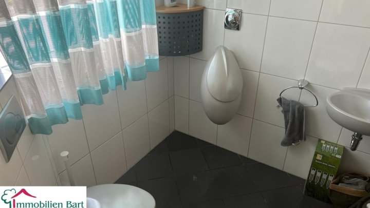 ORSCHOLZ: 200 M² WOHNHAUS / RUHIGE UND SONNIGE LAGE / GRENZNAH