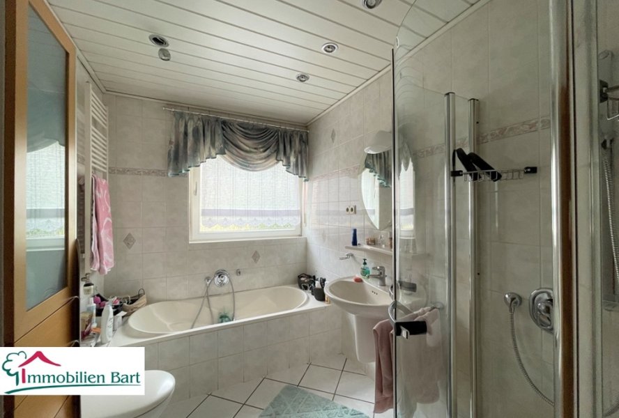 Badezimmer EG