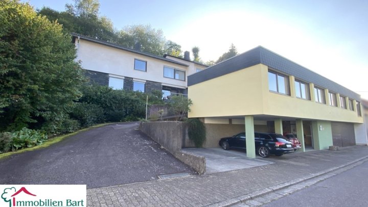 MERZIG: GROßZÜGIGES WOHNHAUS IN RUHIGER LAGE!