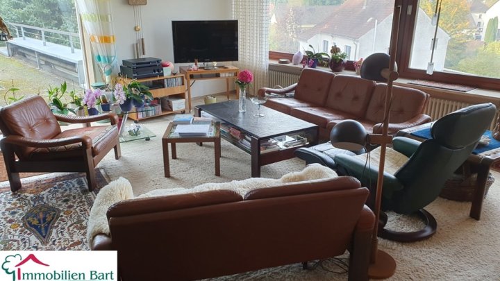 MERZIG: GROßZÜGIGES WOHNHAUS IN RUHIGER LAGE!