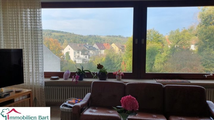 MERZIG: GROßZÜGIGES WOHNHAUS IN RUHIGER LAGE!